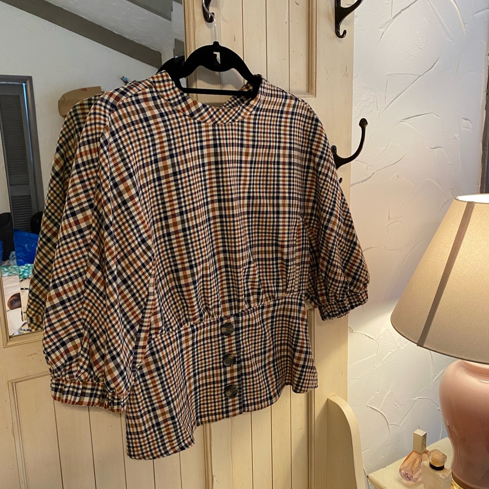 Zara Empire waist plaid top with button front and bow tie detail